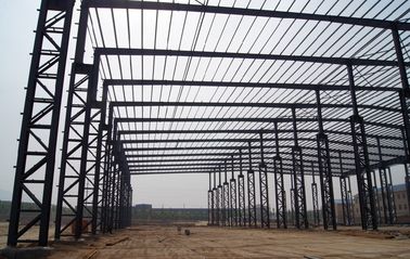 China Construções de aço industriais personalizadas da Pre-engenharia adaptáveis ao vário padrão de projeto fornecedor