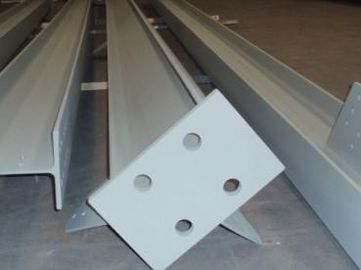 China Coluna galvanizada elétrica das fabricações profissionais do aço estrutural fornecedor