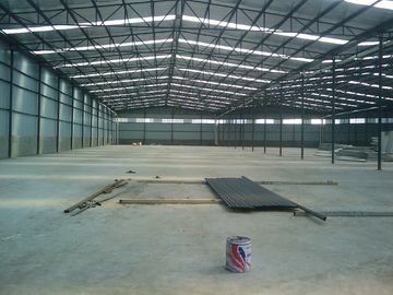 China Metal a fabricação de construção Pre-projetada com o telhado de aço da parede do painel fornecedor