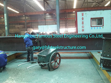 China Fabricando construções de aço comerciais pre projetadas com H seccione colunas/feixes fornecedor