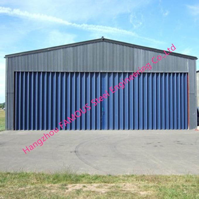 Folhas secionais articuladas da porta do selo vertical triangular estável que dobram-se deslizando portas do hangar 0