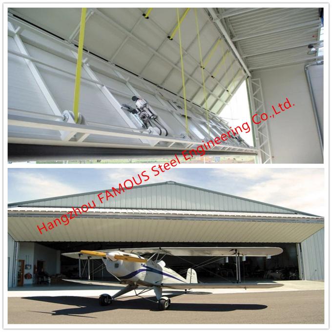 Sistema hidráulico da porta do avião painel de aço vertical da luz da solução da porta do hangar da dobra do Bi do único 2