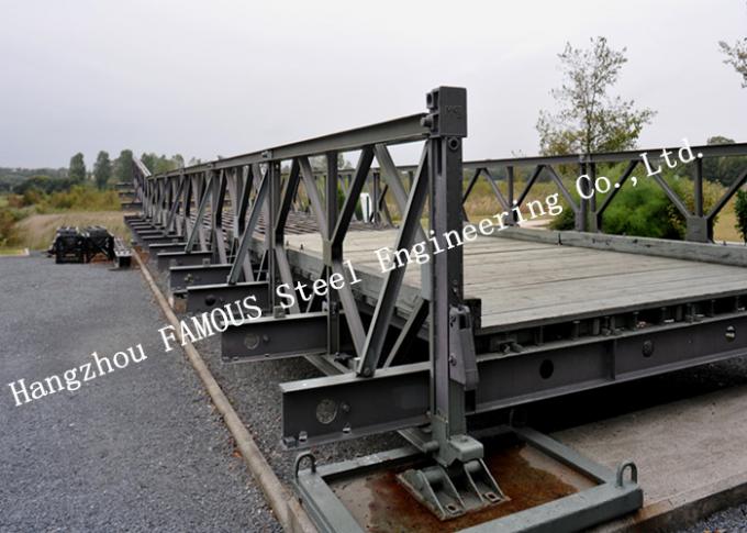 Ponte de Bailey militar do uso provisório de pouco peso da estrutura para a aplicação da emergência 0