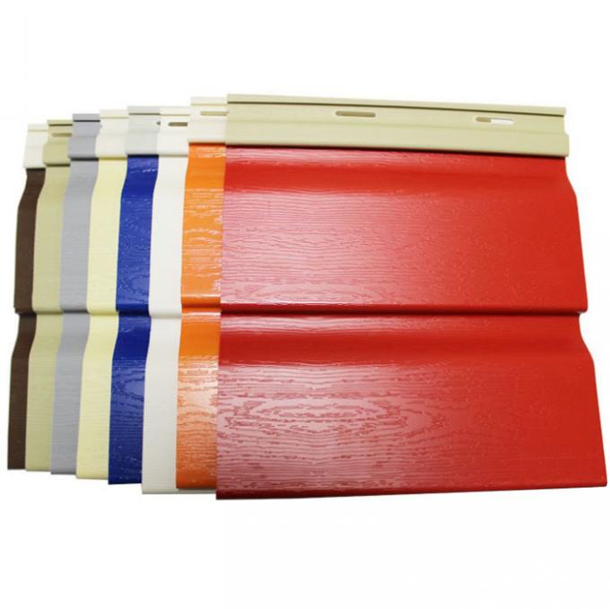 a placa de suspensão exterior da casa de aço clara personalizou o tapume impermeável colorido do vinil da parede de exterior do revestimento do PVC 4