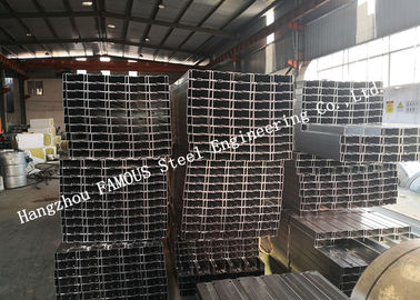 China Material de aço galvanizado forma de Girts AS/ANZ4600 dos Purlins de C25019 C/Z para a construção residencial fornecedor