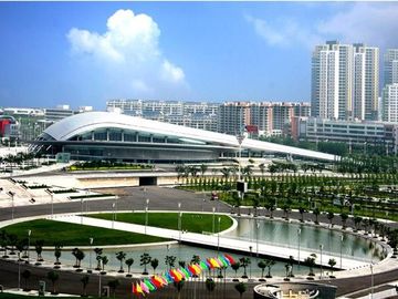 China Natatorium de aço comercial industrial pesado moderno das construções no ginásio fornecedor