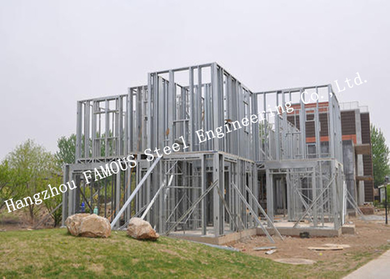 China Soldar galvanizada pre projetou o calibre de aço leve de construção da luz da armação de aço da casa de campo galvanizou parafusos prisioneiros fornecedor